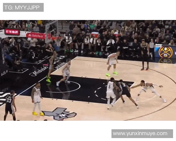 2010年12月11日NBA热火与雄鹿激战回顾精彩瞬间与球员表现分析